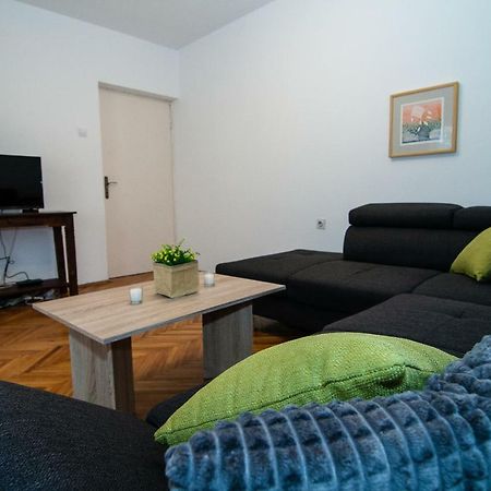 New Renovated Apartment 15 Min From Beach On Foot Pula Luaran gambar