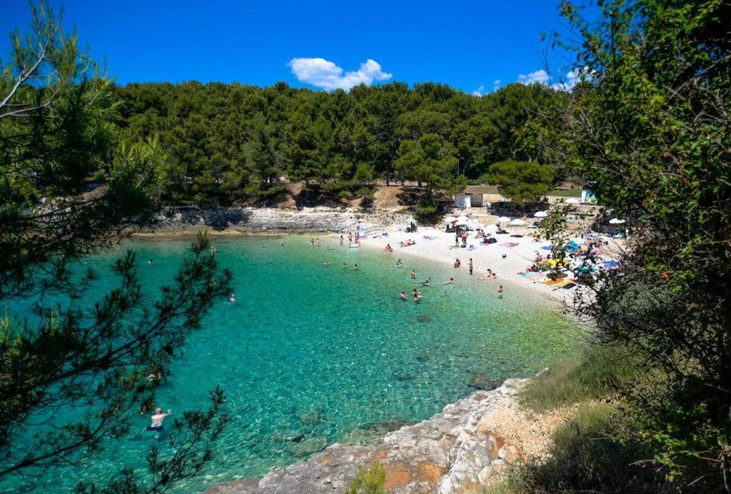 New Renovated Apartment 15 Min From Beach On Foot Pula Luaran gambar