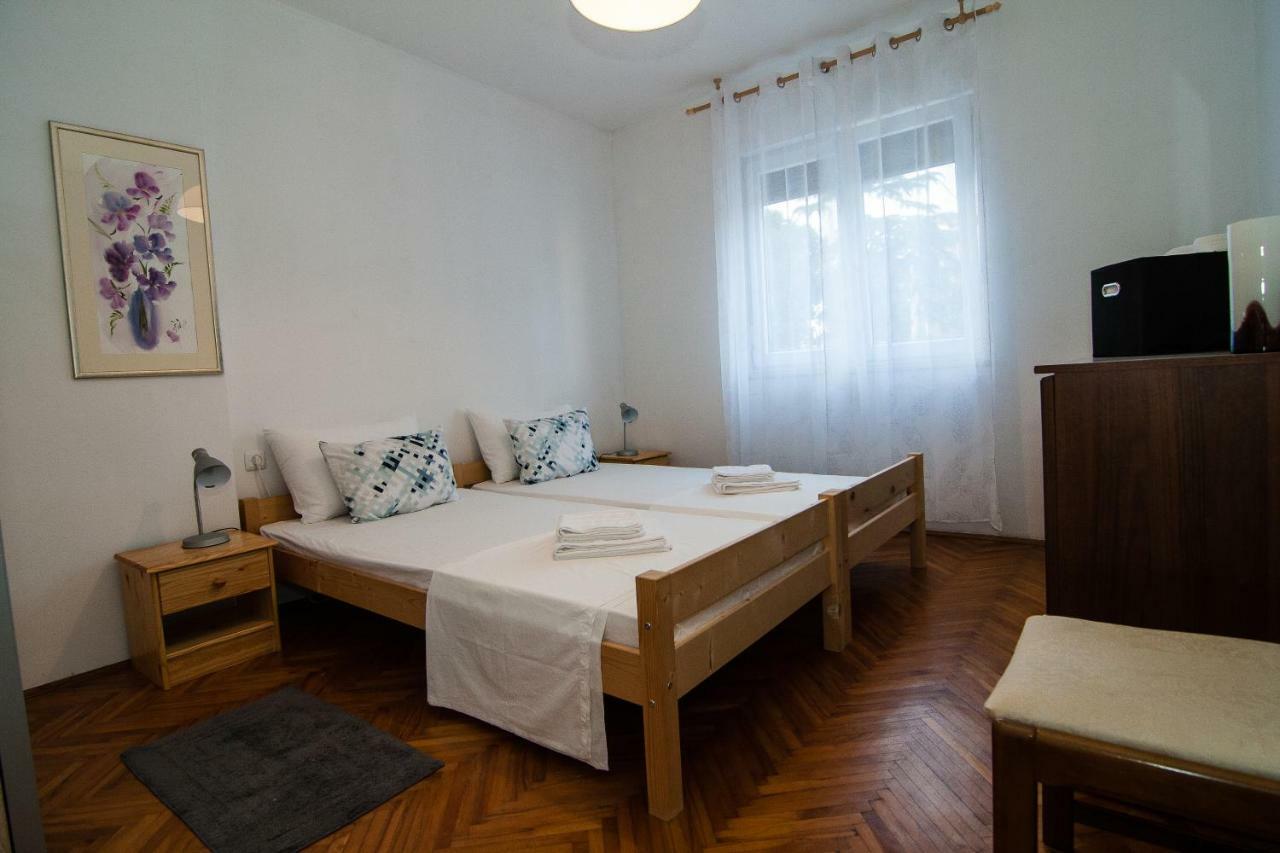 New Renovated Apartment 15 Min From Beach On Foot Pula Luaran gambar