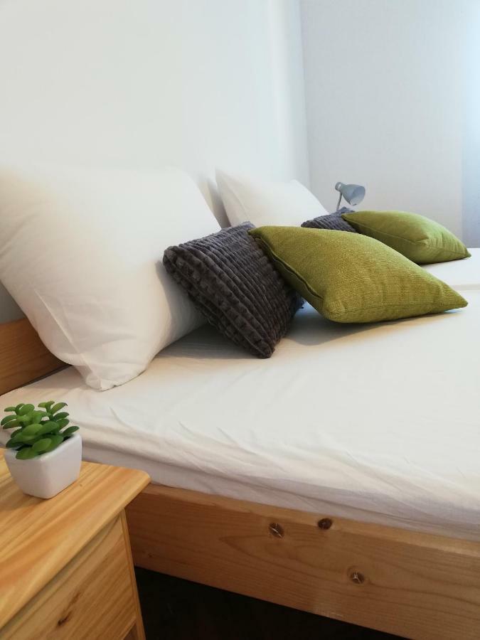 New Renovated Apartment 15 Min From Beach On Foot Pula Luaran gambar