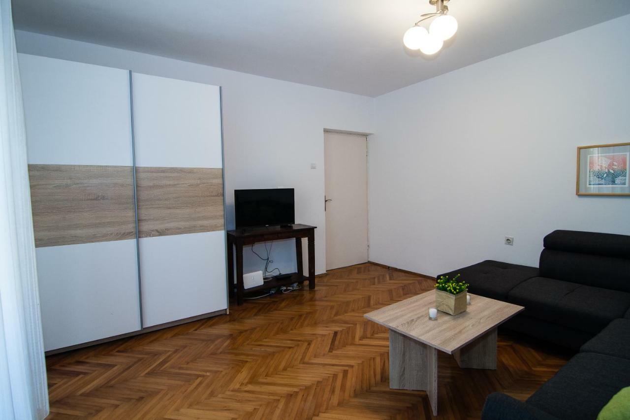 New Renovated Apartment 15 Min From Beach On Foot Pula Luaran gambar